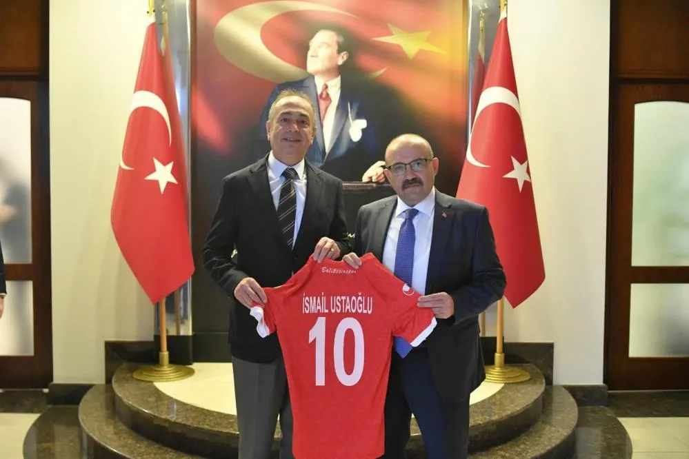 BALIKESİRSPOR YÖNETİMİ, VALİ USTAOĞLU