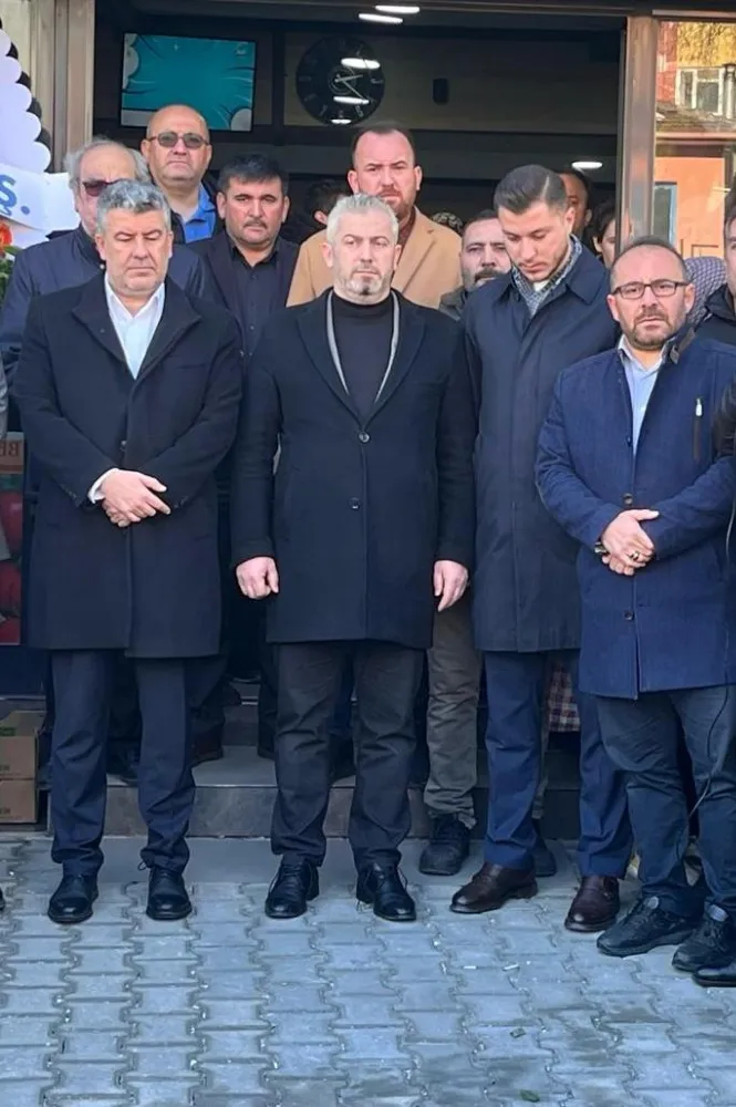 Hakan AKA: “Emekçinin Alın Teri Kutsaldır, Mesut Akbıyık Emekçilerin Hakkını Öde!”