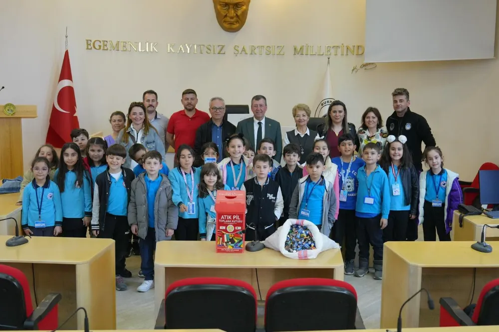 BURHANİYELİ MİNİKLERDEN ÖRNEK ÇEVRE DUYARLILIĞI