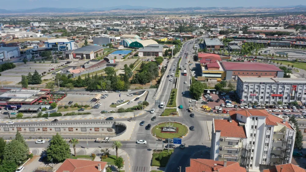  Büyükşehir’den trafiği rahatlatan çalışma